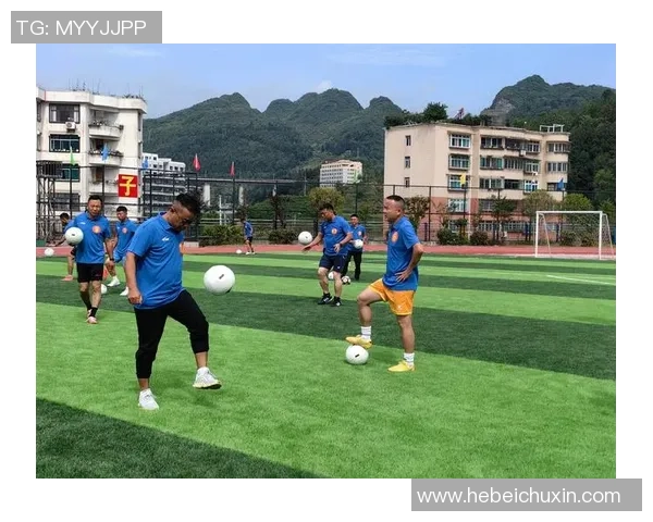 提升青少年足球技能的有效教学方法与实战技巧分享 提升青少年足球技能的有效教学方法与实战技巧分享