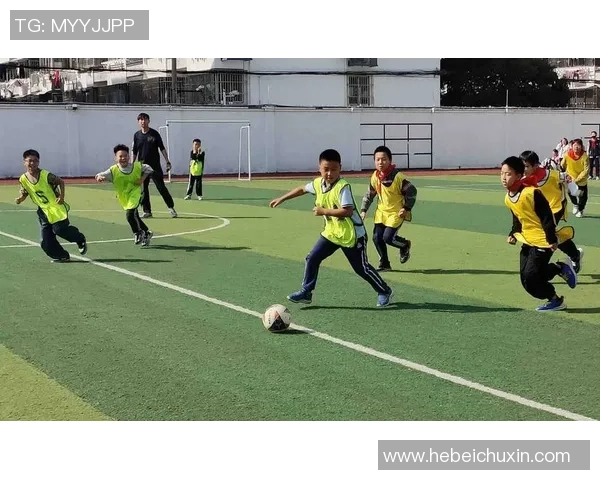 激情四溢班级足球赛圆满落幕同学们展现团结拼搏精神 激情四溢班级足球赛圆满落幕同学们展现团结拼搏精神