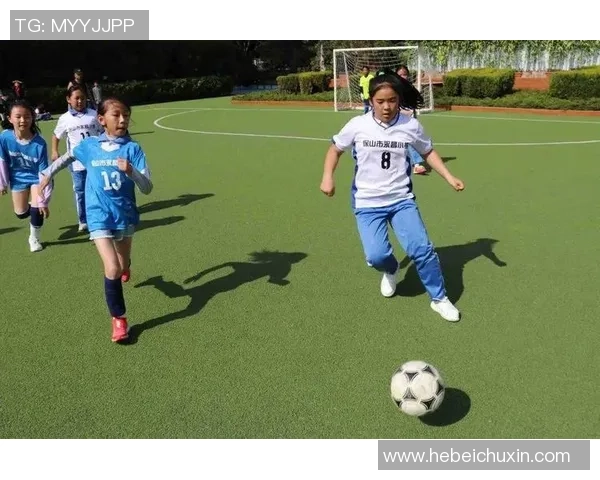 追逐绿茵梦想的脚步足球带我飞向未来的希望